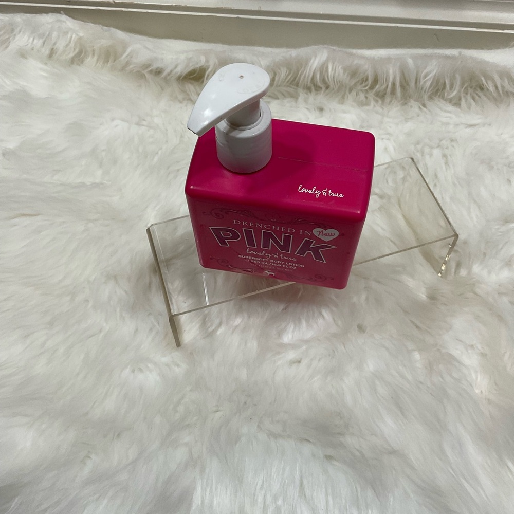 Victoria's Secret Drenched In Pink Lovely & True Supersoft Body Lotion 16.9 oz - Picture 3 of 6